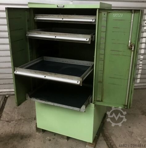 Инструментальный шкаф с телескопическими ящиками  