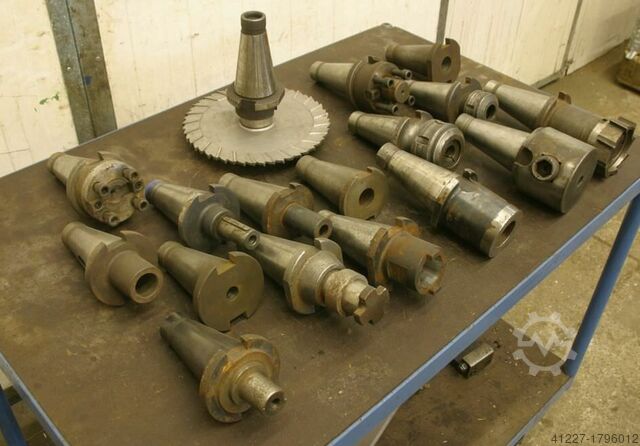 Фрезерные держатели 17 штук Kelch SK50