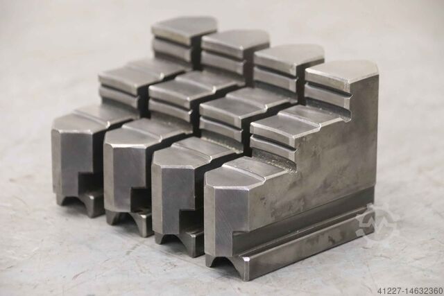 Четырехкулачковый патрон со сменными губками unbekannt Breite 24 mm