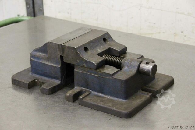 Машинные тиски unbekannt Spannweite unbegrenzt