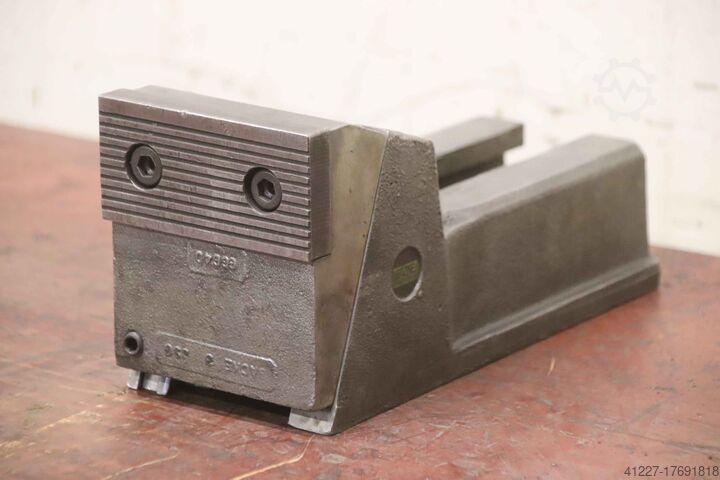 Регулируемые по высоте зажимные губки Lenzkes 100 x 50 mm Hmax. 210 mm