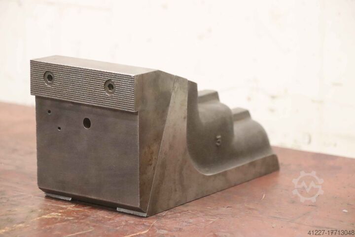 Регулируемые по высоте зажимные губки unbekannt 120 x 30 mm Hmax. 225 mm