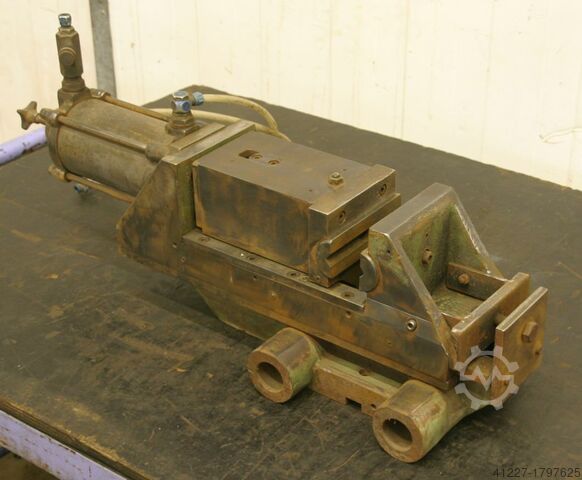 Машинные тиски Stahl pneumatisch