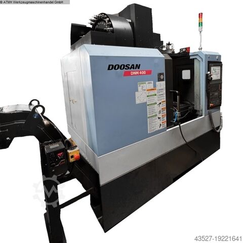 Вертикальный обрабатывающий центр DOOSAN DNM 400
