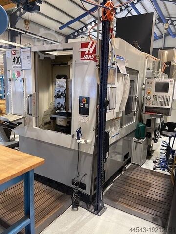 Горизонтальный обрабатывающий центр Haas EC-400