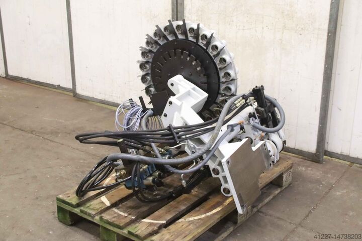 Устройство смены инструмента Mikron UME 600 SK40 22 Aufnahmen
