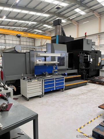 Вертикальный обрабатывающий центр HURCO DCX 32 i