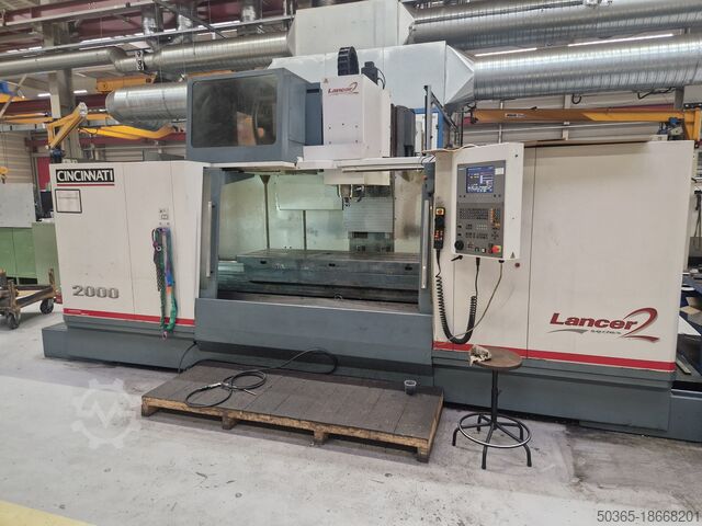 Обрабатывающий центр Cincinnati Lancer 2000