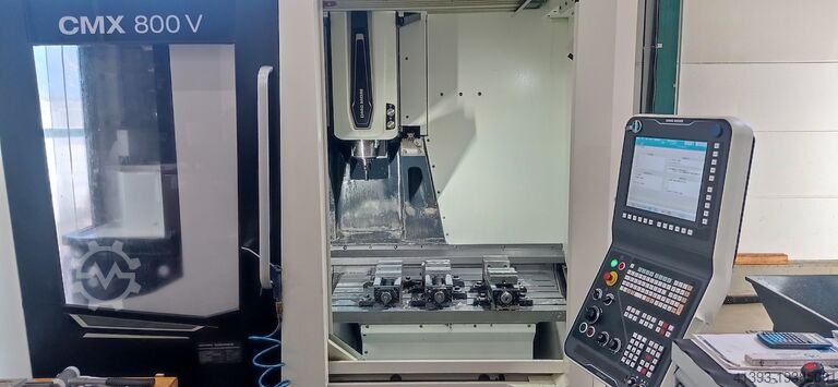 Вертикальный обрабатывающий центр DMG MORI Mori Seiki CMX 800 V