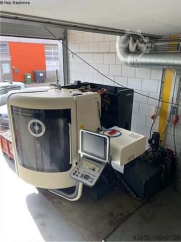 Обрабатывающий центр - вертикальный DMG DMU 40 Mono Block