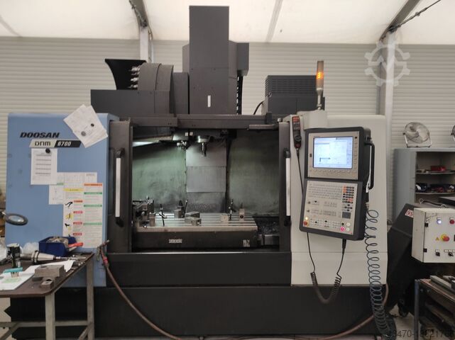 Вертикальный обрабатывающий центр DOOSAN DNM6700