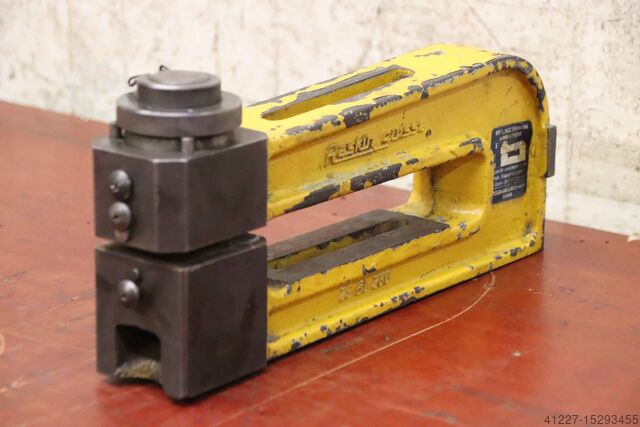 Вырубной блок Вырубной кронштейн Raskin 25 BL 260 Ausladung 210 mm