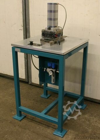 Комнаты Werkzeugbau Pneumatikstanze