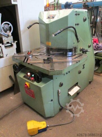 Вырубной станок 30 - 135 INDUMASCH V 204