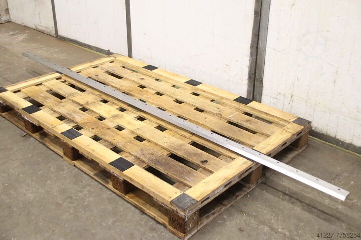 Листогибочный инструмент Поворотно-гибочный станок Lotze 2678/15/H57 mm