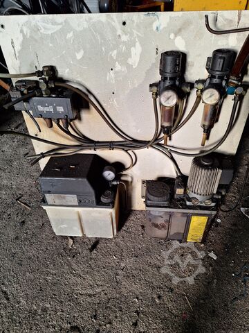 Птица AXA, Vogel Spindelschmierung Aggregat