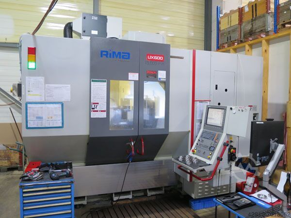 Универсальный обрабатывающий центр QUASER UX 600/15