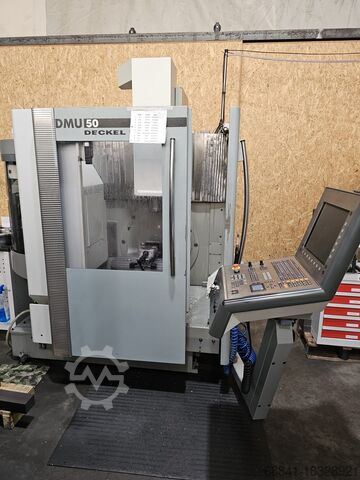 Обрабатывающий центр Deckel MAHO DMU50