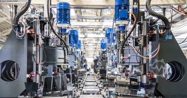 Обрабатывающий центр BERGMANN BTL 220-8