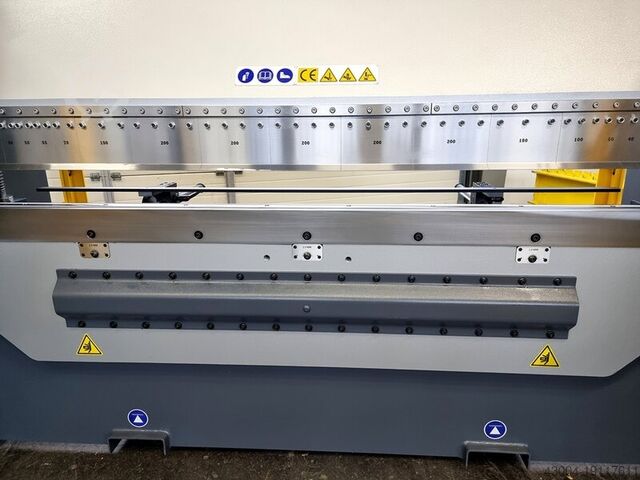 Поворотно-гибочный станок FINTEK V-AMH 2035