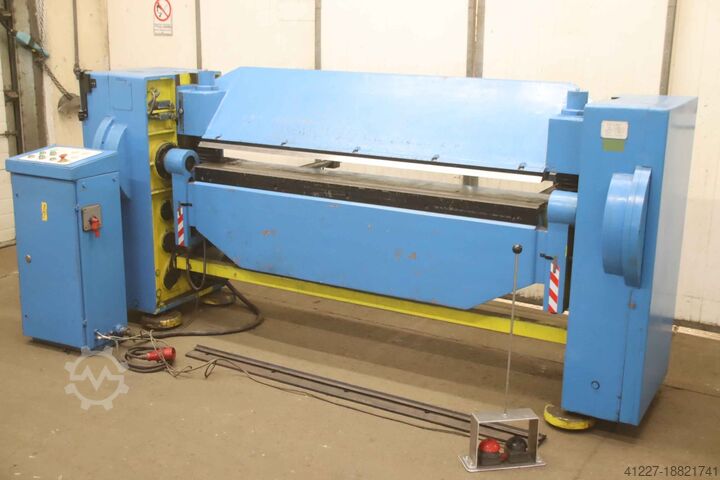 Фальцевальная машина 2000 x 4 мм RAFAMET KM-4