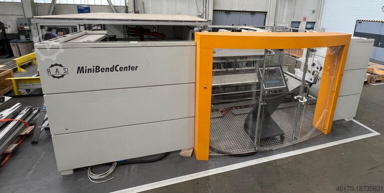 Полностью автоматический фальцевальный центр RAS MiniBendCenter 79.05