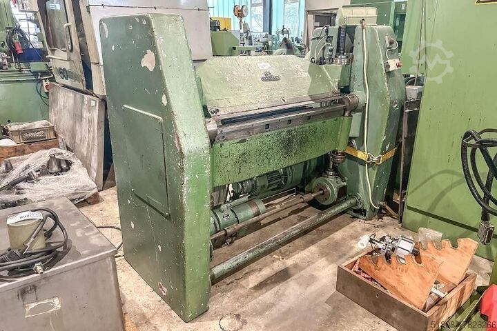 Моторизованный или гидравлический поворотный гибочный станок KRAMER Schwenkbiegemaschine Kramer ca. 1050 x 3 mm