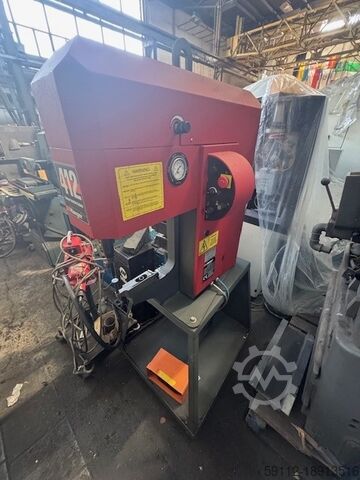 клепальная машина Haeger 412