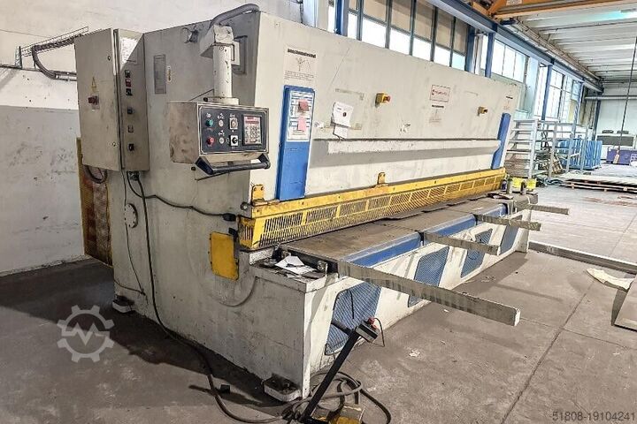 Гидравлические гильотинные ножницы Распашная резка DURMA SBT 4012