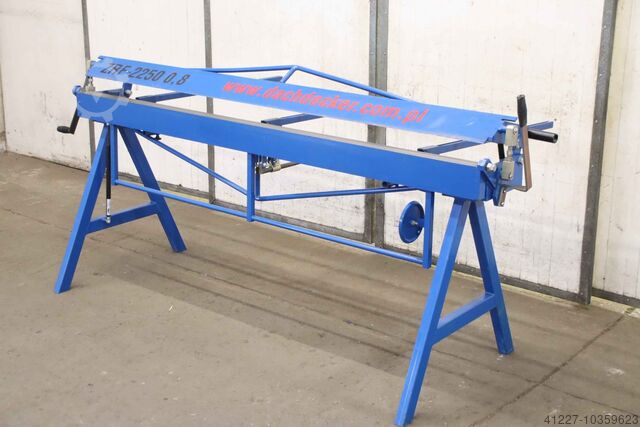 Поворотный гибочный станок 2250 x 0,8 мм Dachdecker ZRF-2250