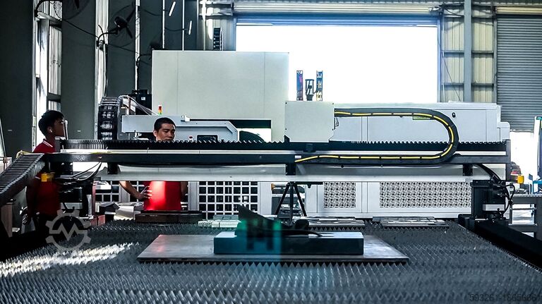 Станок для лазерной резки Glorystar laser GS-13027 12KW