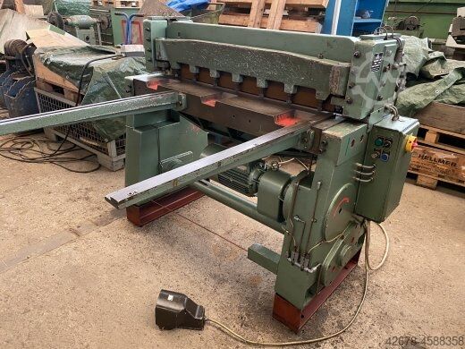 Высокопроизводительные гильотинные ножницы KRAMER TML 1000/2