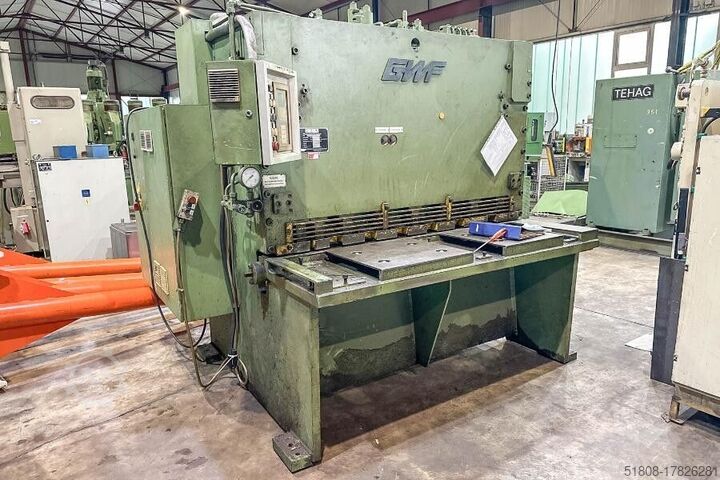 Гидравлические гильотинные ножницы с ЧПУ MENGELE Mengele S8 - 1500 mm x 8 mm