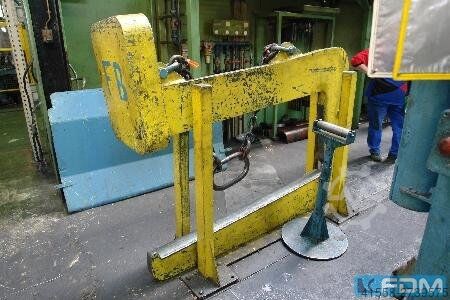 Держатель катушки UBK 