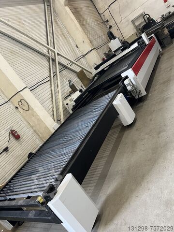 Металлорежущий станок 1530 Замена стола Wattsan 1530 TABLECHANGE