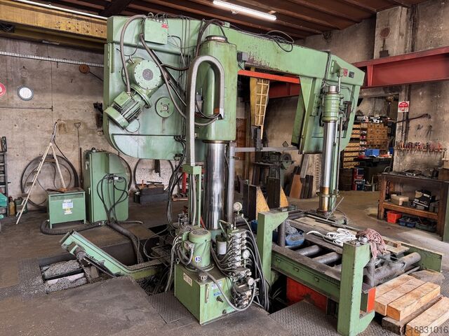 Ленточная пила DOALL C 40 48 M