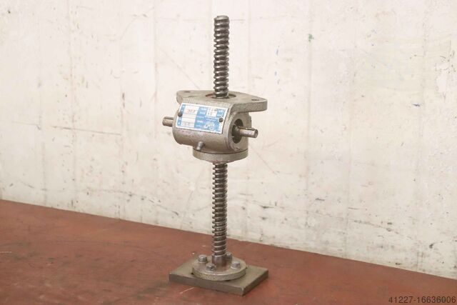 Винтовой домкрат Staff 05 A Hub 200 mm