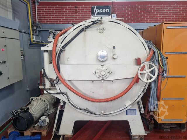 Вакуумная печь для термообработки IPSEN VTTC324
