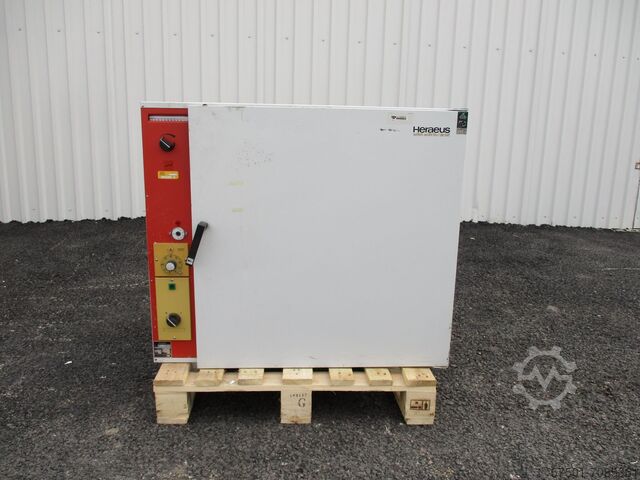 Печь для закалки Камерная печь Heraeus B 5060 E  temperatur 70°C