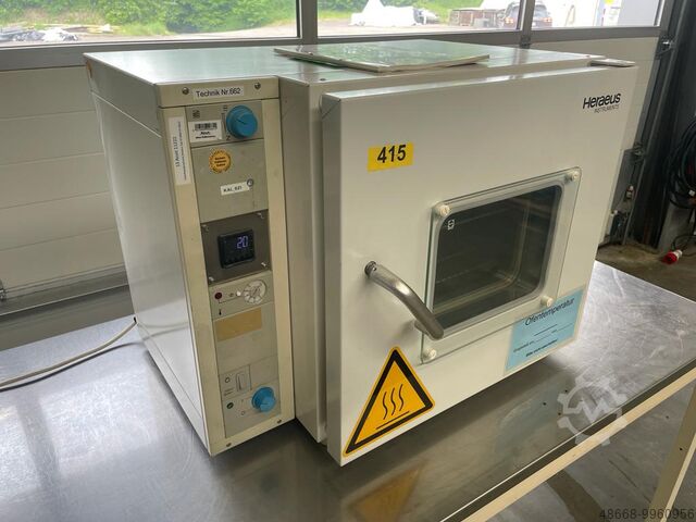 Нагревательная печь Шкаф предварительного нагрева Сушильный шкаф Heraeus UT 6060