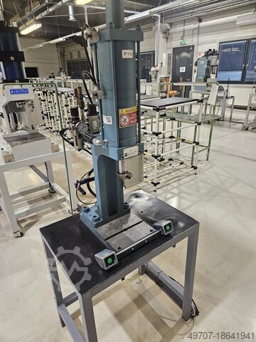 Пресс пневматический FCP-C 10 кН 1 т FCC FCP-C 1000   10KN 