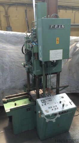 Кровянистые выделения пресс REIS TUS 60-40 T