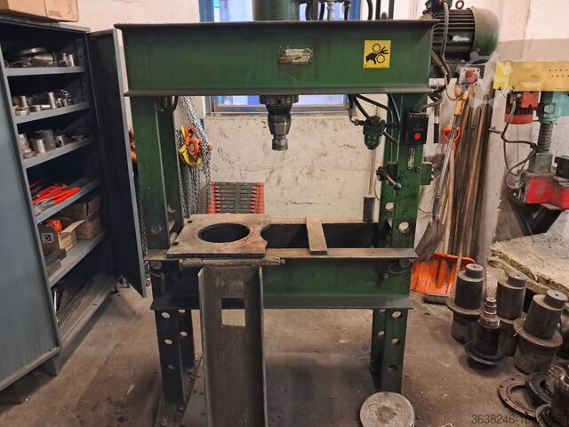 Гидравлический пресс OKS ташор 1671M