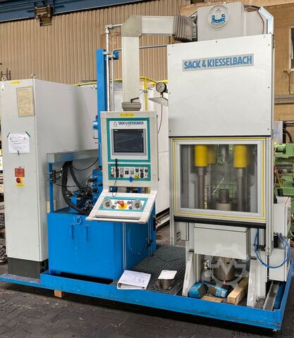 Пресс для вертикальных шлицев Sack & Kiesselbach VSP 50/30