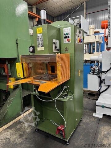 Одноколонный пресс - гидравлический SCHOEN MTE-C 7