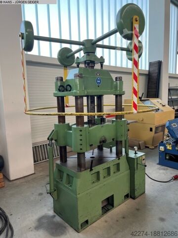 Шпиндельный пресс AGEO SP 60/650 hy