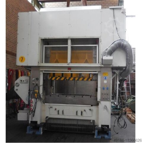 Автоматический вырубной пресс с двойной колонной HENSEL EBU HK 130/1600 P2