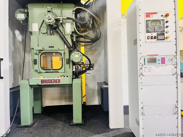 Автоматическая вырубная машина BRUDERER BSTA 200M