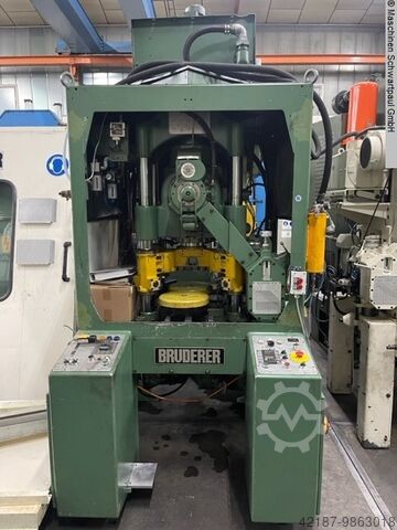 Автоматический вырубной пресс с двойной стойкой BRUDERER BSTA 20