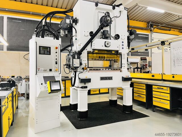 Высокопроизводительная пробивная машина BRUDERER BSTA 50 USL
